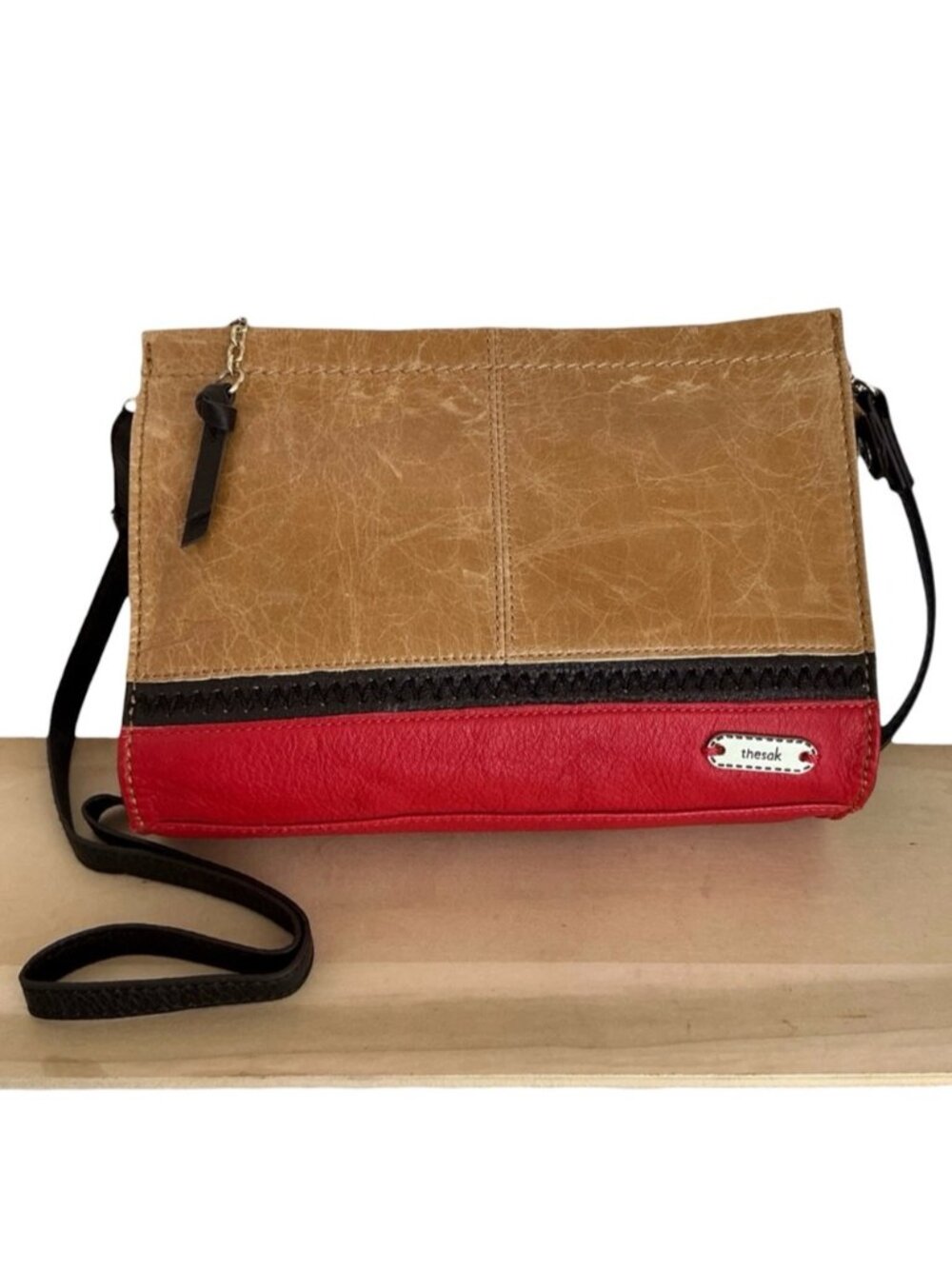 The Sak Genuine Leather Crossbody Bag Tan Red Black Colorblock Zip Top Messenger